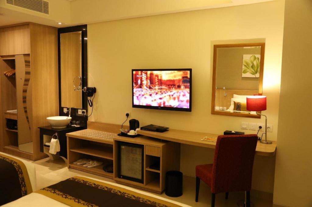 בנג'ארמאסין Golden Tulip Galaxy Hotel Banjarmasin מראה חיצוני תמונה
