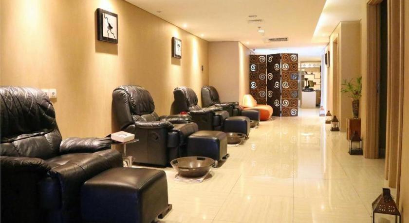 בנג'ארמאסין Golden Tulip Galaxy Hotel Banjarmasin מראה חיצוני תמונה