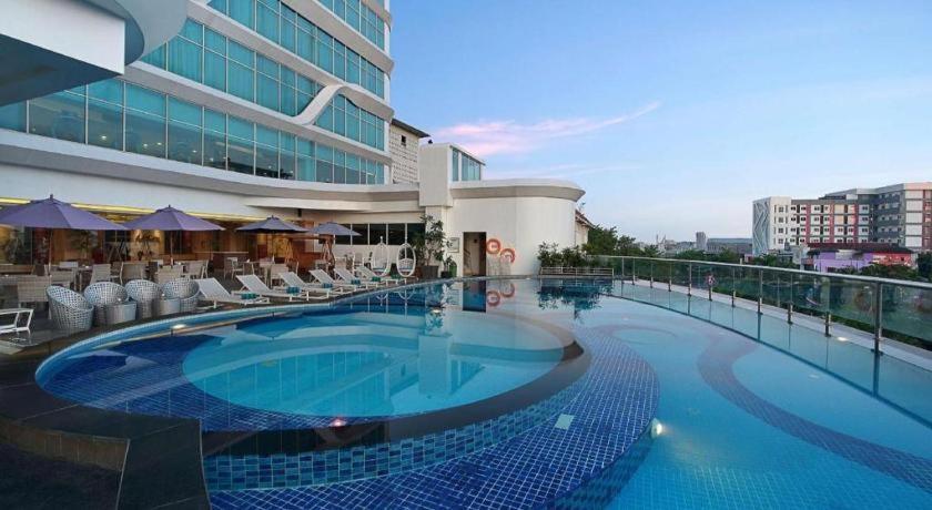 בנג'ארמאסין Golden Tulip Galaxy Hotel Banjarmasin מראה חיצוני תמונה