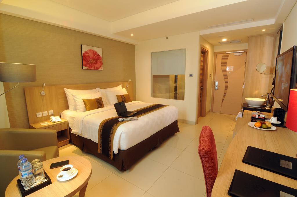 בנג'ארמאסין Golden Tulip Galaxy Hotel Banjarmasin מראה חיצוני תמונה