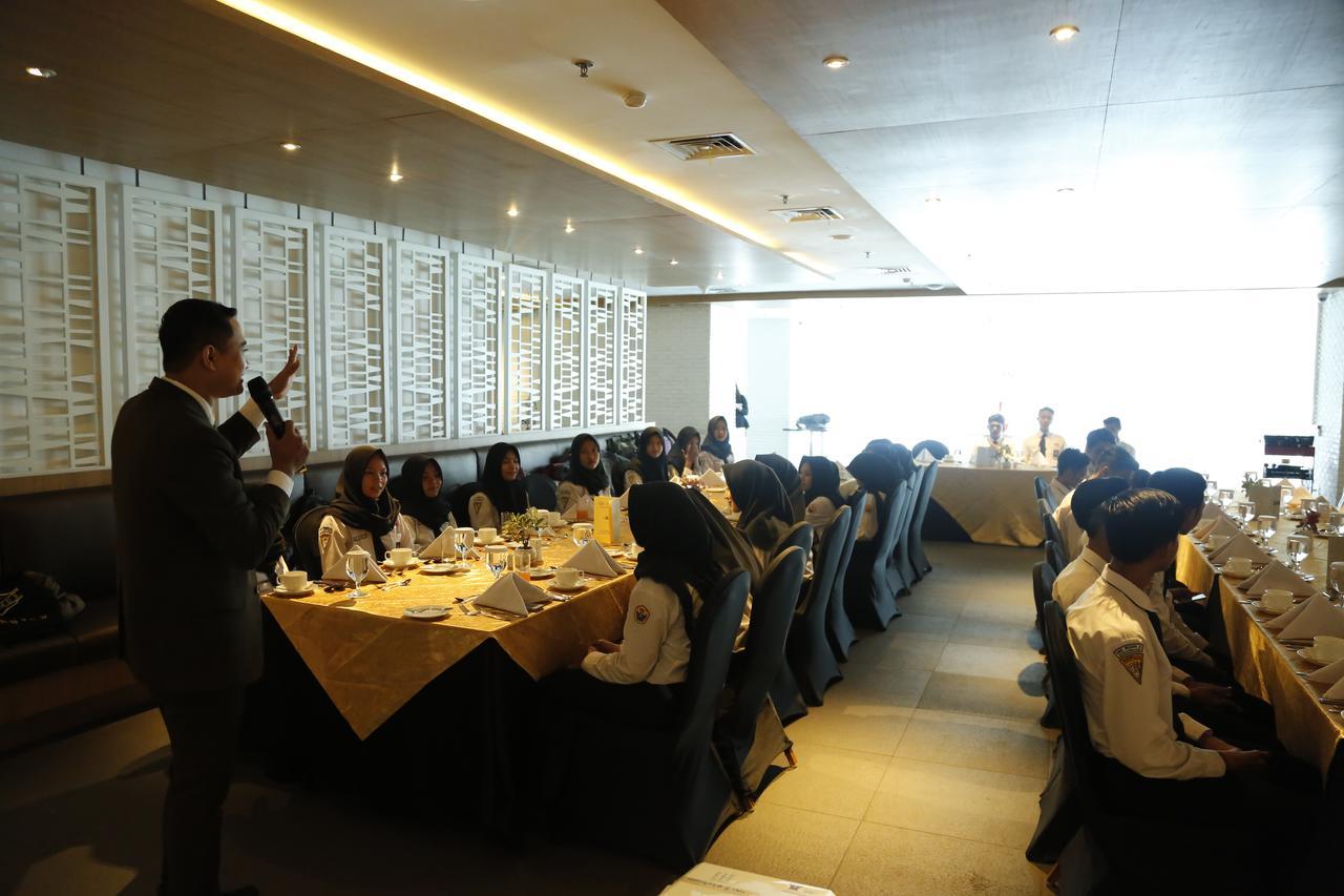 בנג'ארמאסין Golden Tulip Galaxy Hotel Banjarmasin מראה חיצוני תמונה